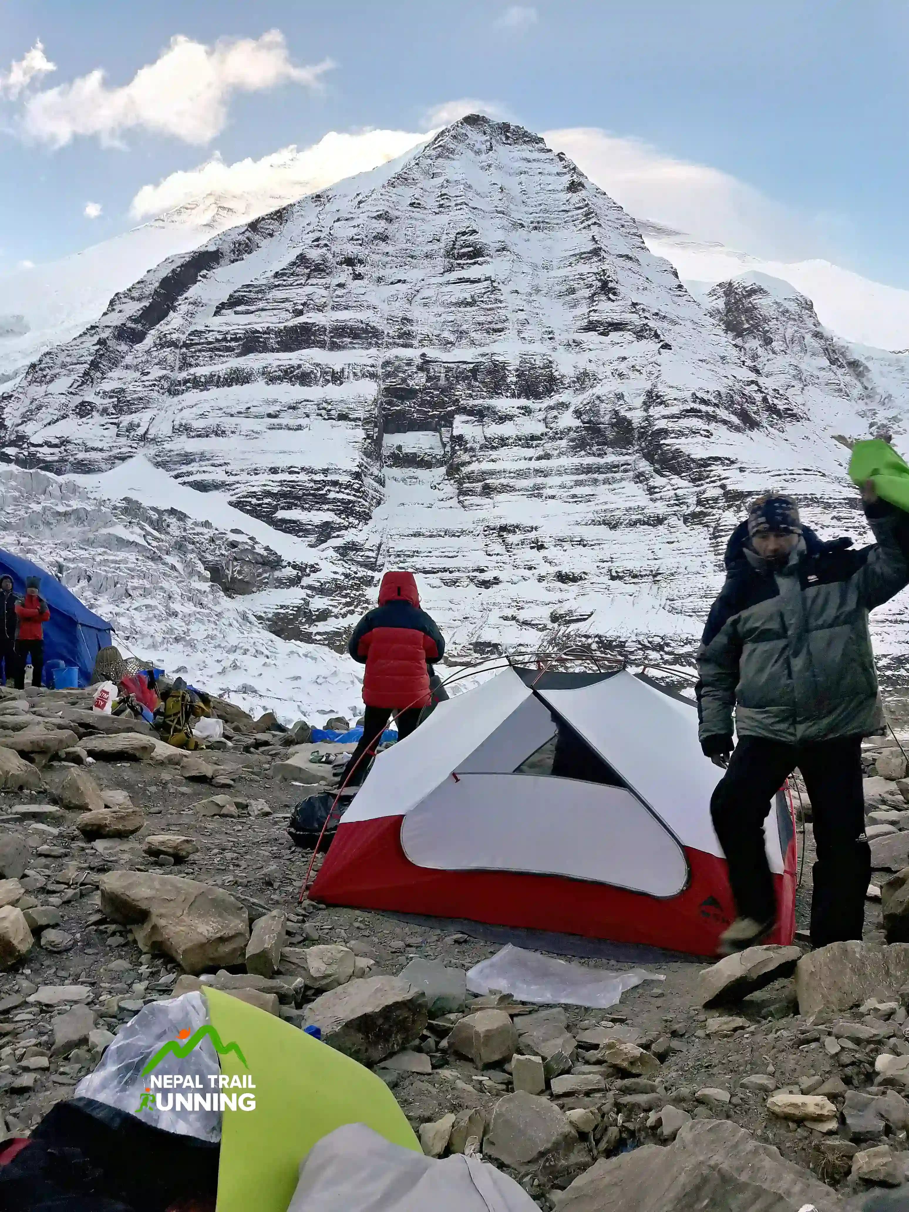 camping at Dhaulagiri circuit trek